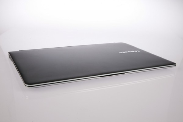 Тонкий ноутбук Samsung Notebook 900X3A